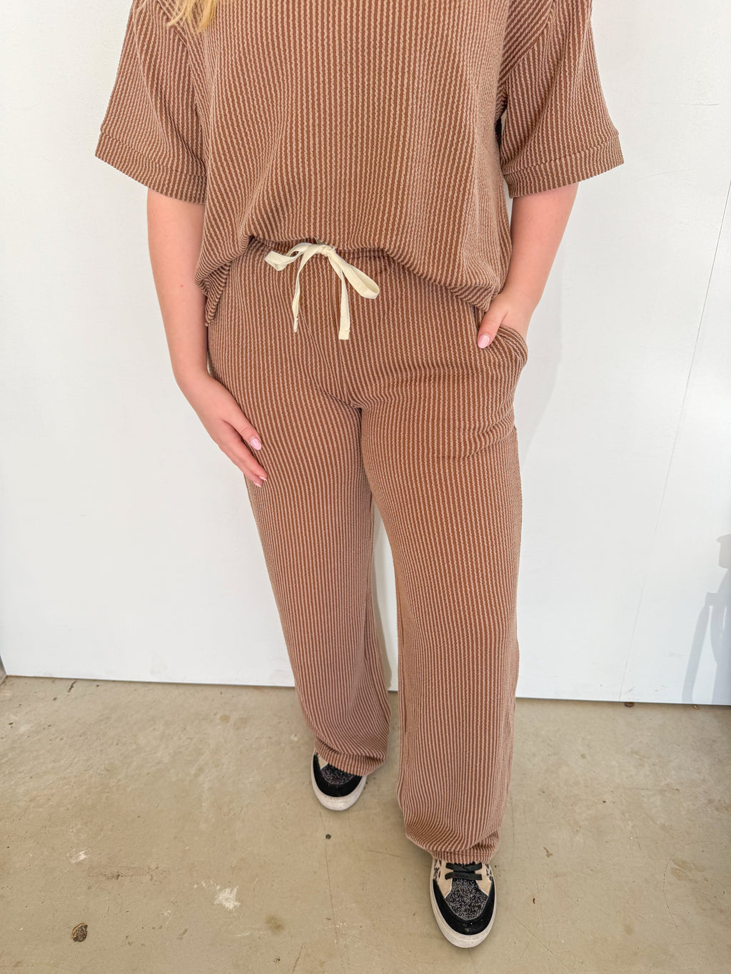 Ribbed Short Sleeve Tee & Pant Matching Set- Brown