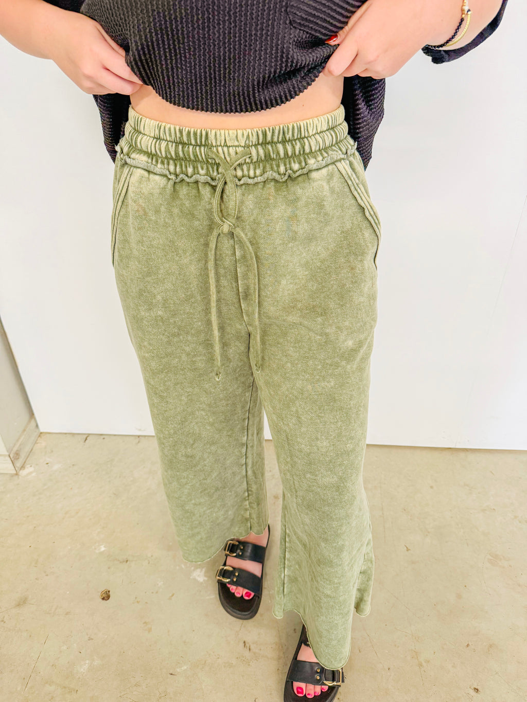 Acid Wash Fleece Sweatpants w/ Pockets- Olive