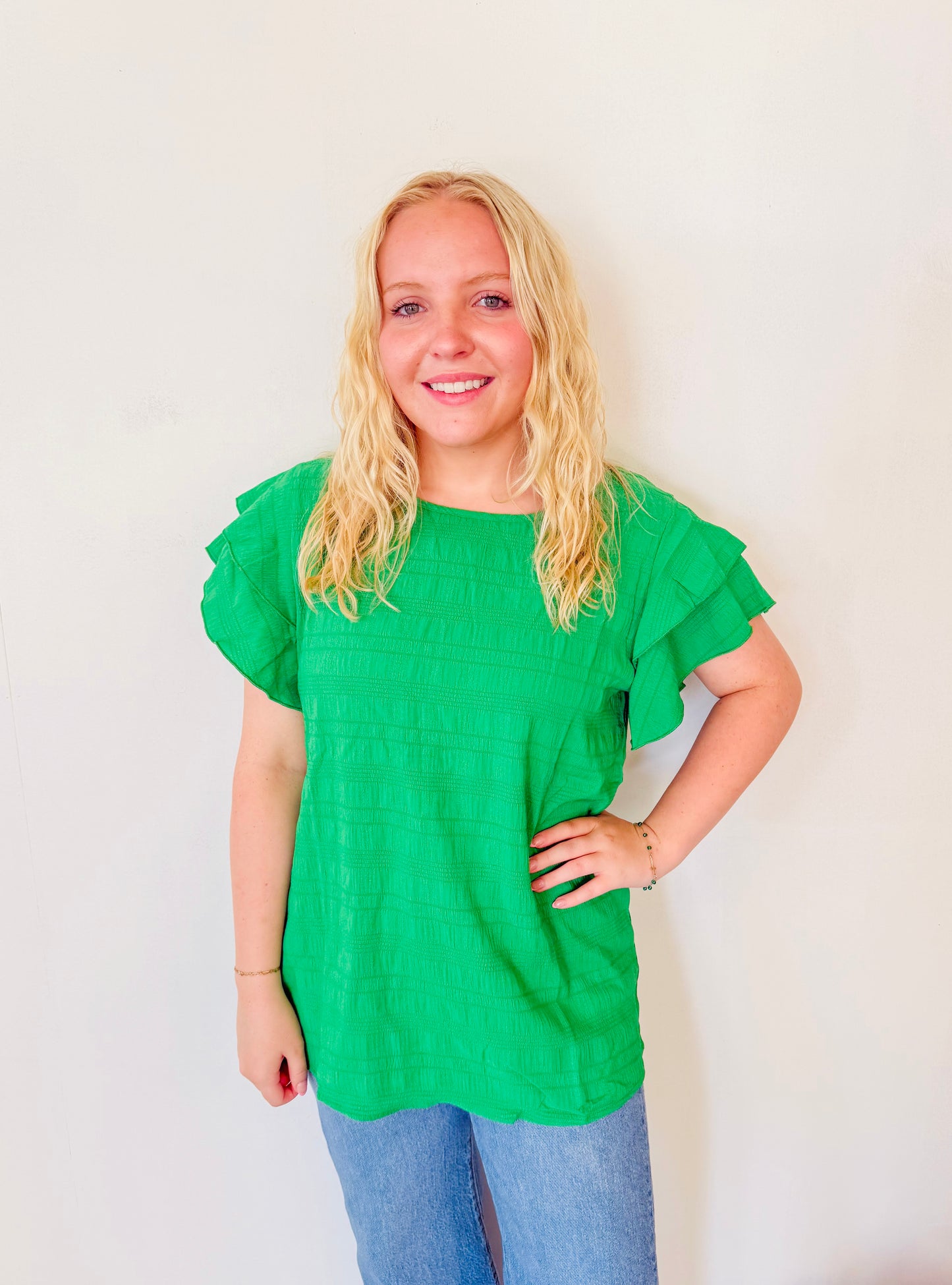 Textured Ruffled Sleeve Round Neck Top: Kelly Green
